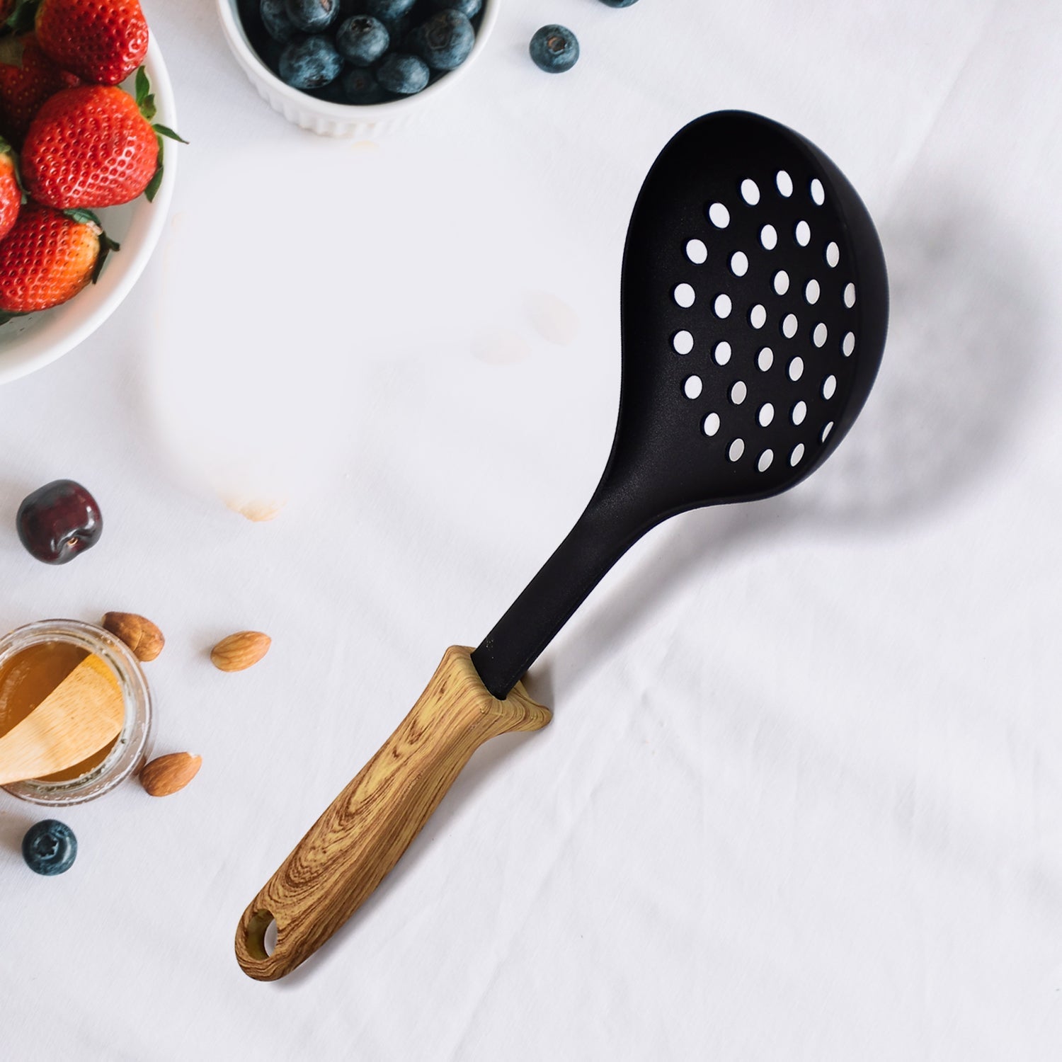 2589 Wooden Handle Design Silicone Kitchenware Non-stick Cookware Cooking Shovel Spoon Slotted Shovel Kitchen Utensils with Storage Bucket DeoDap 2589 Wooden Handle Design Silicone Kitchenware Non-stick Cookware Cooking Shovel Spoon Slotted Shovel Kitchen Utensils with Storage Bucket DeoDap